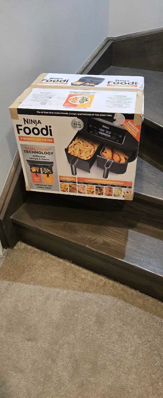 NINJA FOODI AIR FRYER. BRAND NEW. NEVER BEEN USE - Photo 2