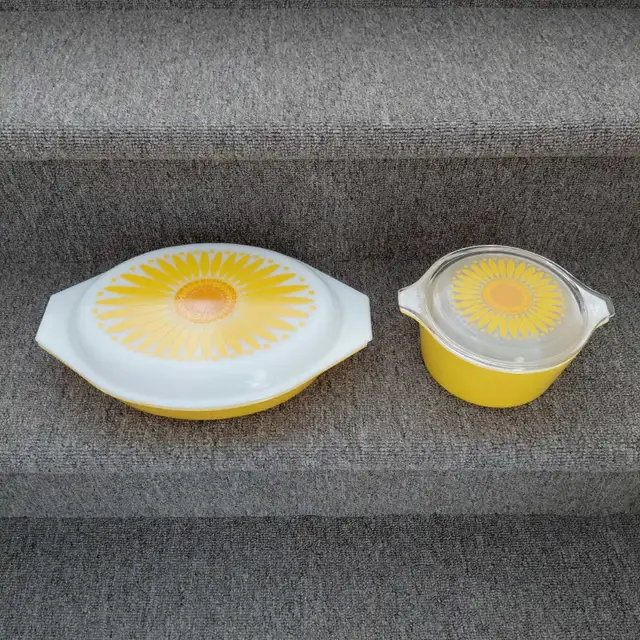 2 cocottes vintage tournesol Daisy Sunflower Pyrex 1 & 1,5 litre - Photo 2