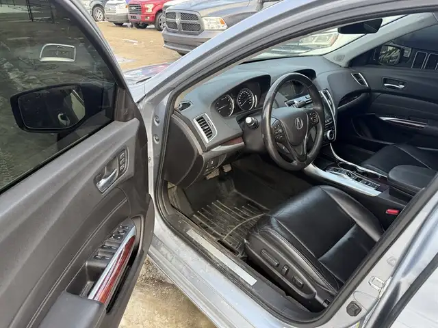 2015 Acura TLX SH-AWD V6 w/Tech - Photo 10