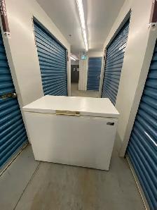 WHITE COMPACT CHEST FREEZER