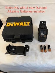 DeWalt DW088K Self-Leveling Cross Line Laser.