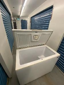 WHITE COMPACT FREEZER - Photo 5