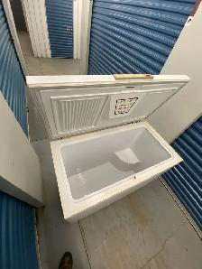 WHITE COMPACT FREEZER - Photo 7