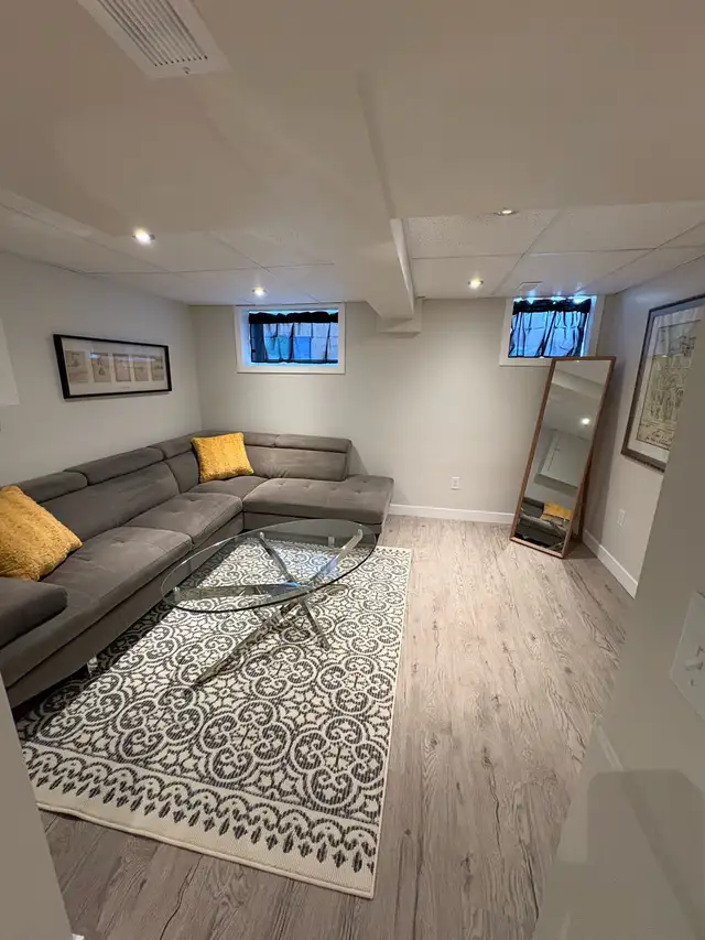 MOOSE JAW FURNISHED SUITE RENTAL