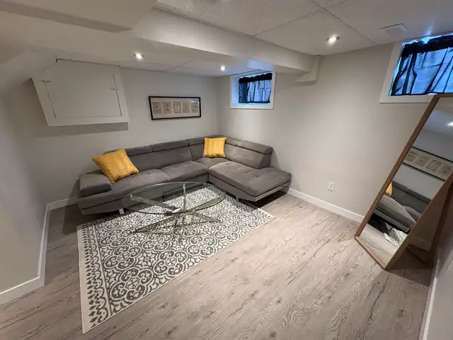 MOOSE JAW FURNISHED SUITE RENTAL - Photo 2