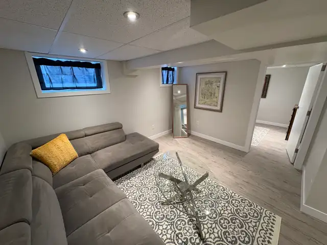 MOOSE JAW FURNISHED SUITE RENTAL - Photo 4