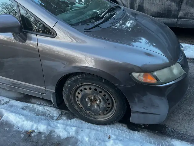 Honda civic 2010 LX-S - Photo 3