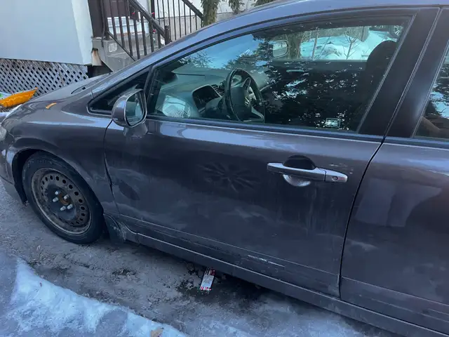 Honda civic 2010 LX-S - Photo 5