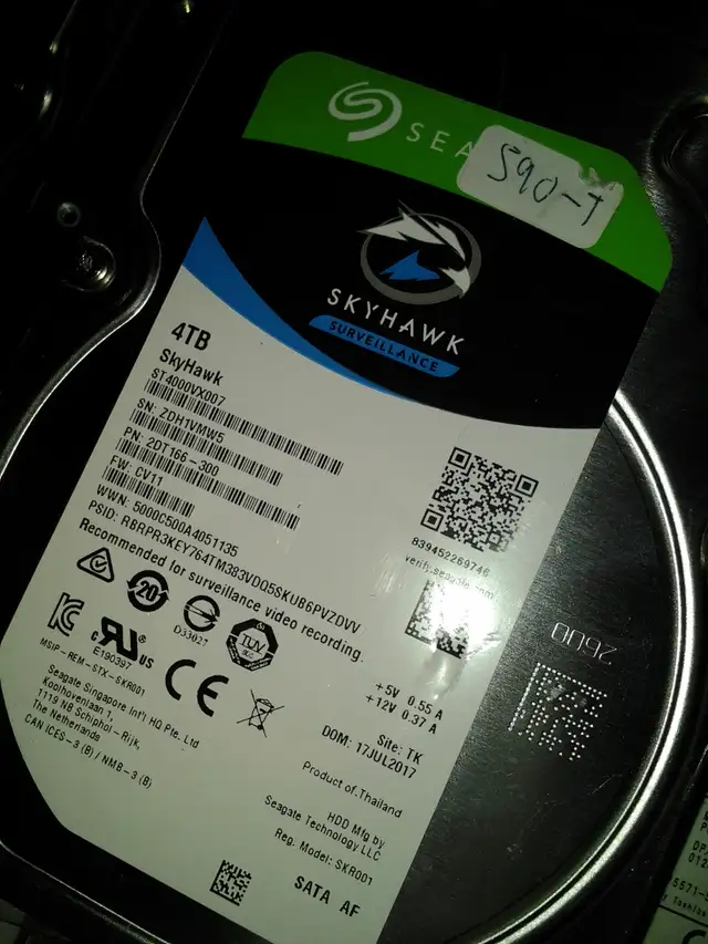 seagate skyhawk 4tb nas surviellance rated sata hard drive 2000