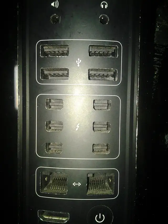 50  macpro in stock 2000  pc LAPTOP mac mini ECRAN cisco router