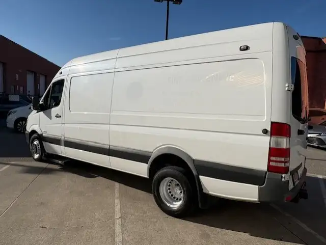 2014 Mercedes-Benz Sprinter Cargo Vans 3500 V6 170 WB EXTENDED H - Photo 3