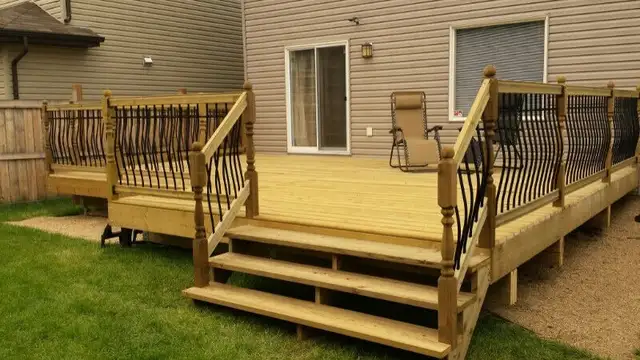 Fence/deck.Built to last. - Photo 3