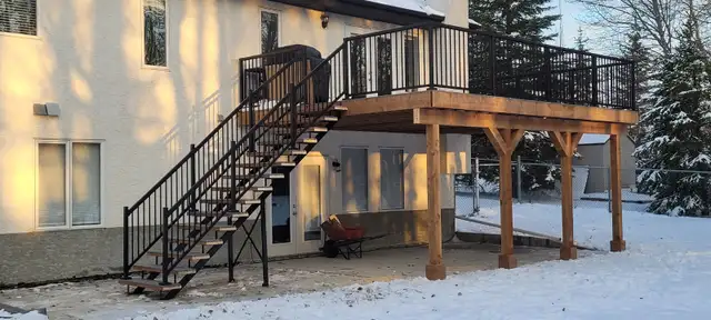 Fence/deck.Built to last. - Photo 8