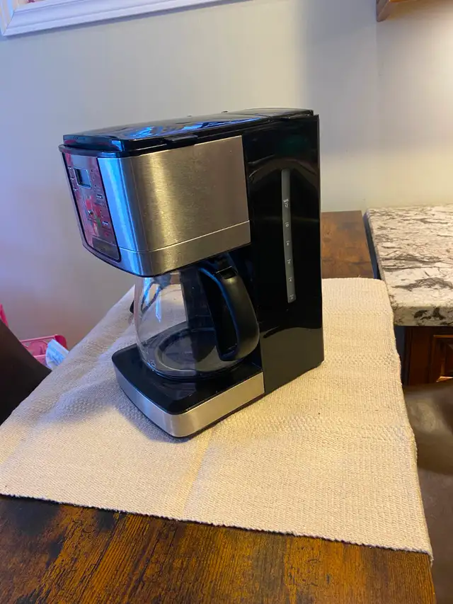 Sunbeam 12-Cup Programmable Coffeemaker - Photo 2