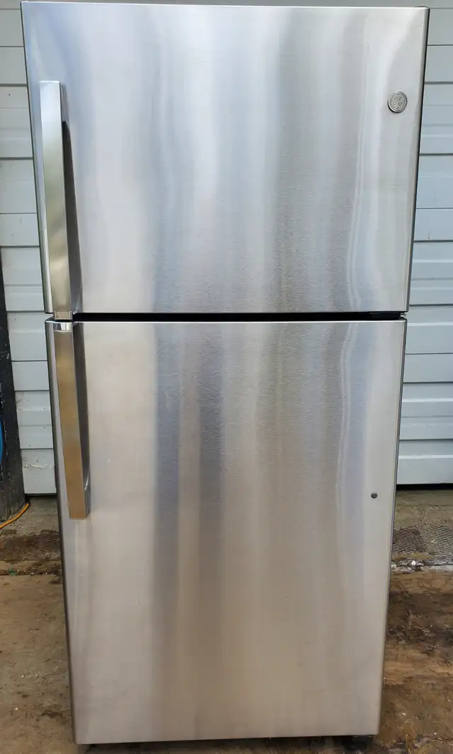 Ge mid size fridge - Very Good Condition, Stainless