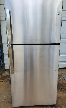 Ge mid size fridge - Very Good Condition, Stainless - Photo 2