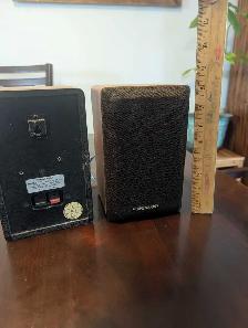 Speakers 40 watt 8'x 5' - Photo 2