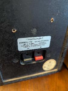 Speakers 40 watt 8'x 5' - Photo 3