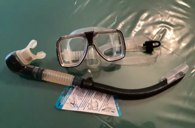 TUBA PROFESSIONNEL   MASQUE—- NEUFS