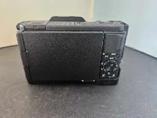 Sony ZV-1 20.1mp 4K Digitla Vlogging Camera w/smallRig - Photo 3