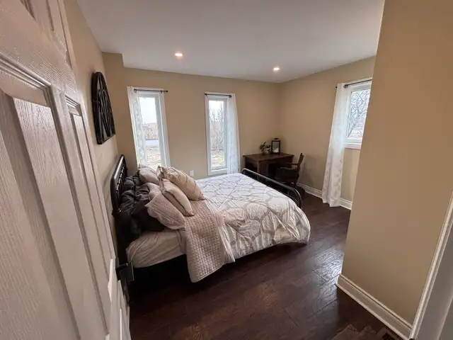 Fully Furnised, single person room available for rent in Omemee - Photo 5