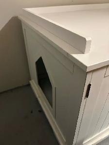 Cat Litter Box Enclosure - Photo 2