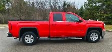 2017 GMC SLE 4X4 Excellent shape 6.5ft lined box. - Photo 2