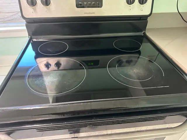 All Inclusive Room for rent at Yonge Finch subway entrance - Photo 7