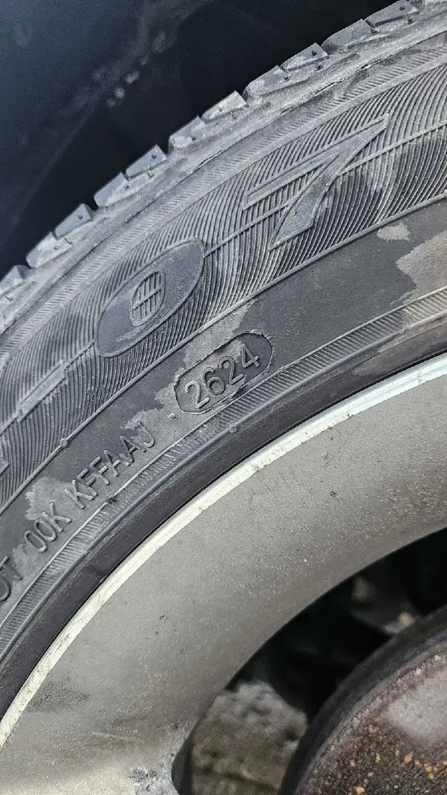 2009 Chevy Malibu 2LT - Photo 3