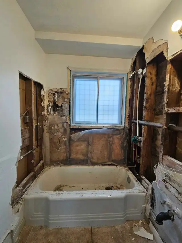Local Carpenters Inc – Interior & Exterior Installations - Photo 5