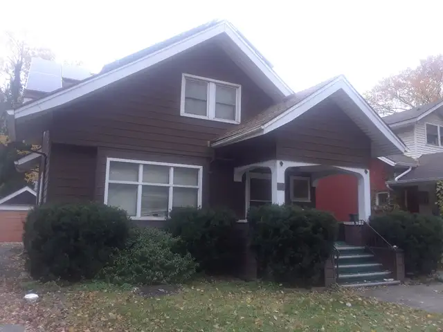 student room for rent(new painted)-close to university and river