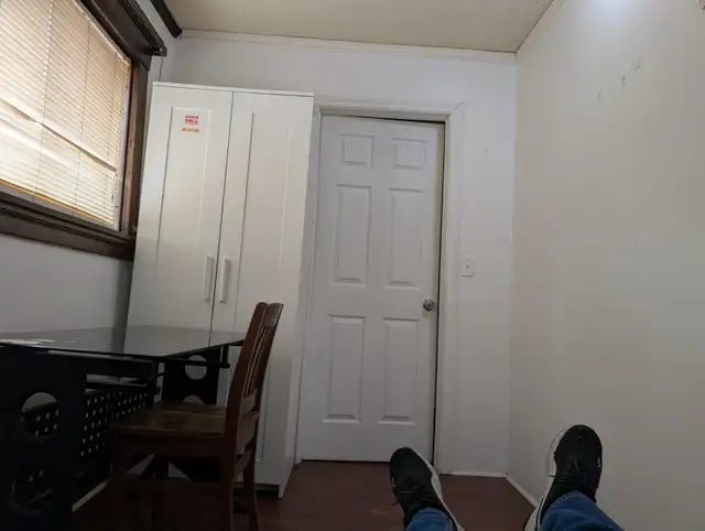 student room for rent(new painted)-close to university and river - Photo 5