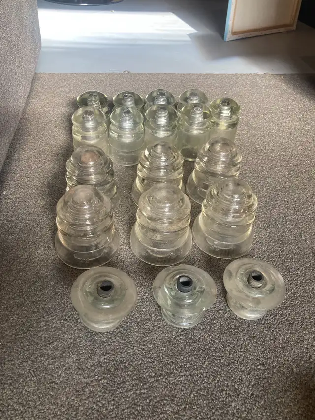 antique glass insulators - Photo 7