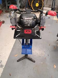 Bench grinder