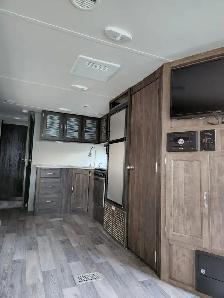 Forest River Holiday Trailer - Photo 6