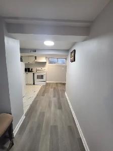 NORTH-YORK ROOM RENTAL w/ PRIVATE BATHROOM, $850 ~ 950 - Photo 7