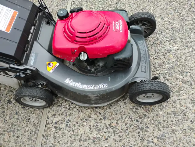 Honda HR215 Self propelled lawnmower - Photo 3