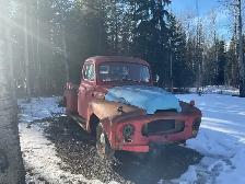 vintage truck 1953 International