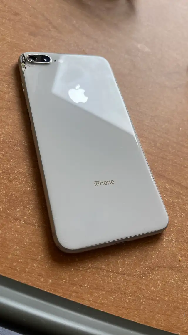 Apple iPhone 8 Plus 64Gb - Photo 4