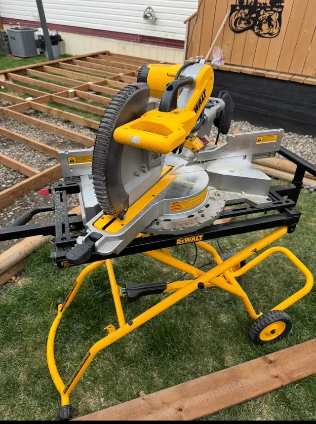12"Dewalt miter saw