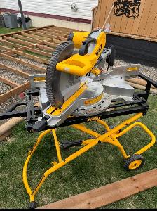 12"Dewalt miter saw