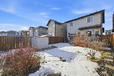 2 Story Home In NE Calgary - Photo 10