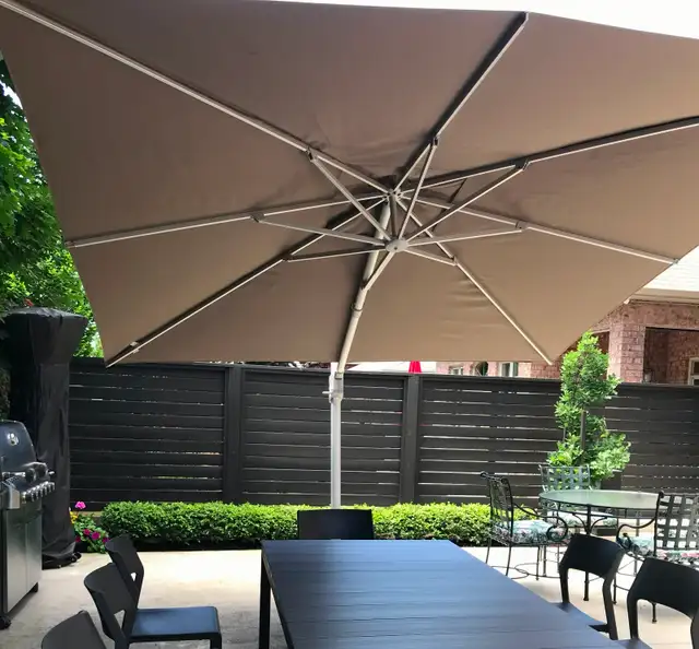 12’ x 12’ Cantilever Patio Umbrella – Aluminum – Like New – Movi - Photo 2
