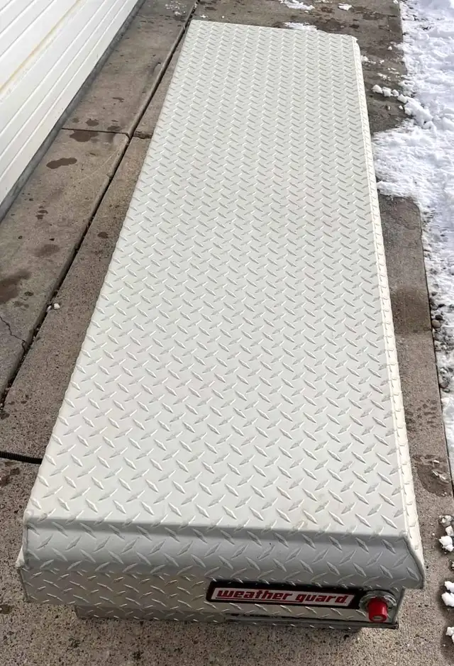 WEATHER GUARD ALUMINUM TRUCK TOOL BOX / CARGO STORAGE