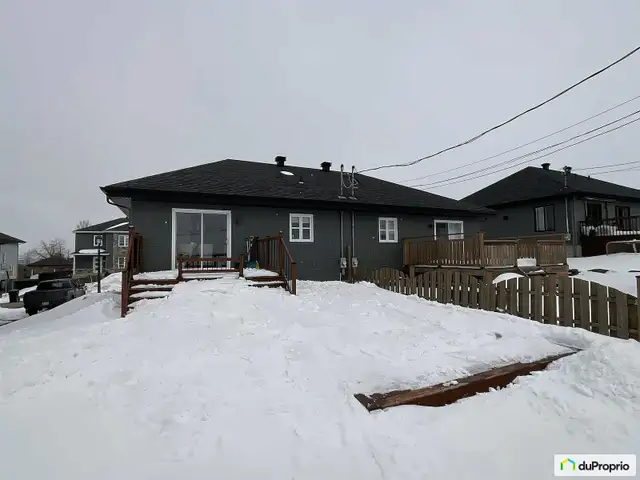 Superbe jumelé dans le quartier de la route Lallemand à Lévis - Photo 24