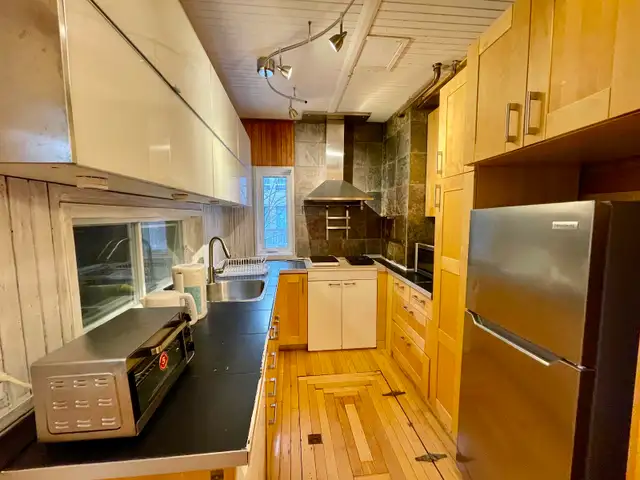 furnished 3 Bedroom -metro cote vertu-idea for 3 students shared - Photo 2