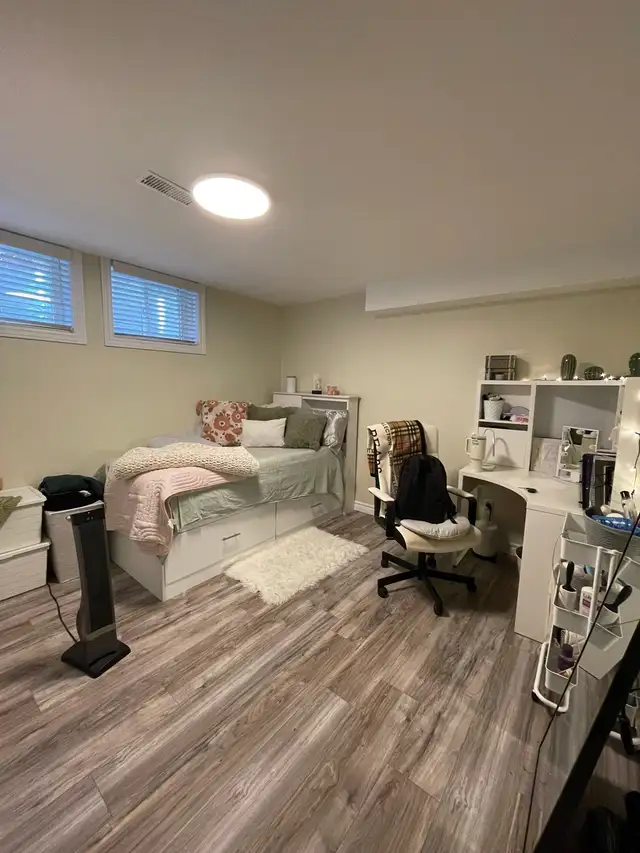 Summer Sublet (4 months) in Guelph - Photo 3