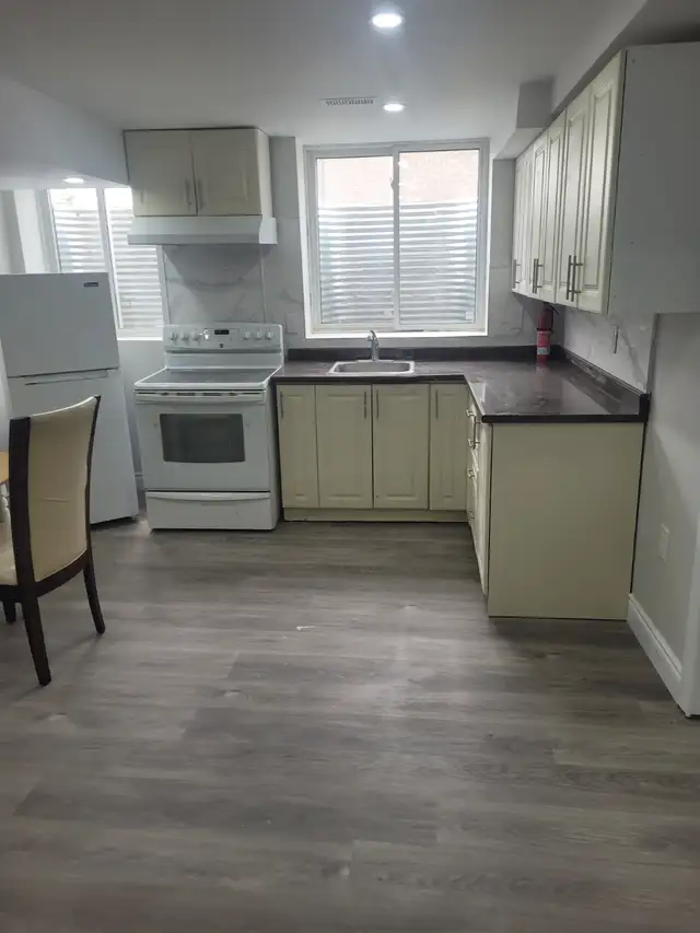 Spacious 2 Bedroom Basement Apartment for Rent – Thorold - Photo 5
