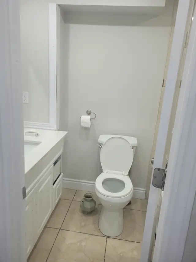 Spacious 2 Bedroom Basement Apartment for Rent – Thorold - Photo 9