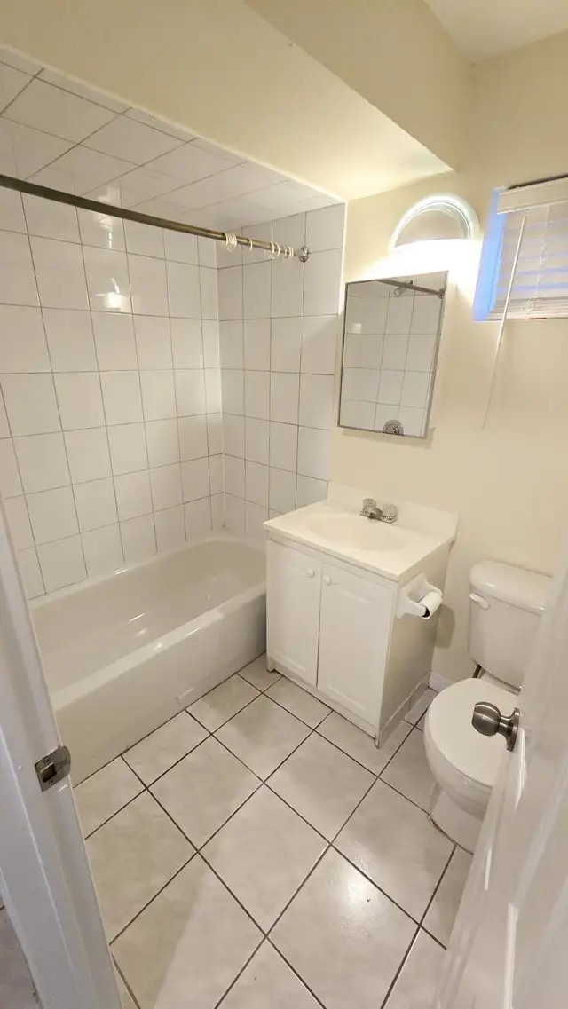 Basement Apt for Rent - Photo 6